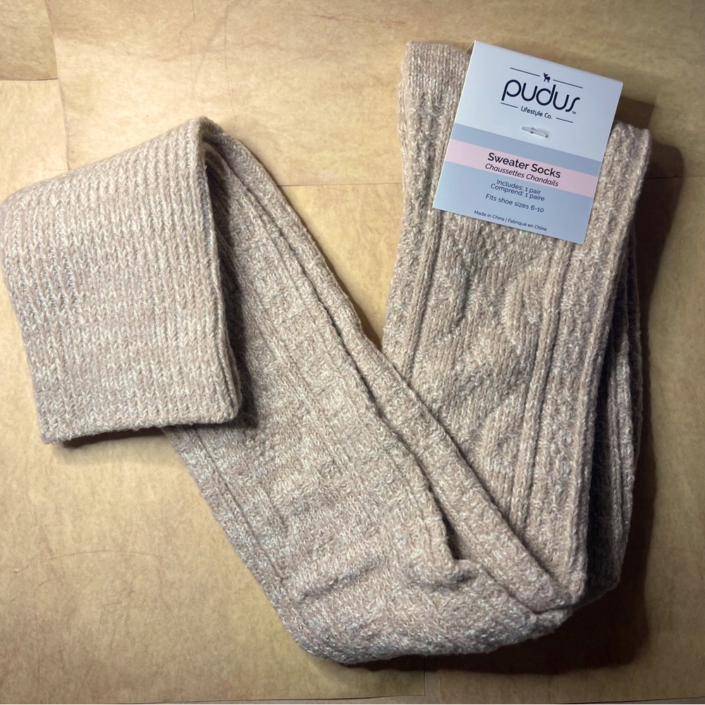 NWT Pudus Lifestyle Co. Sweater socks